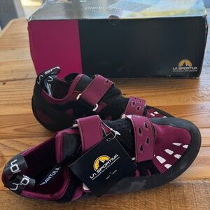 La Sportiva Tarantula Women’s Climbing Shoes Red Plum US 9 EU 40.5 New In Box